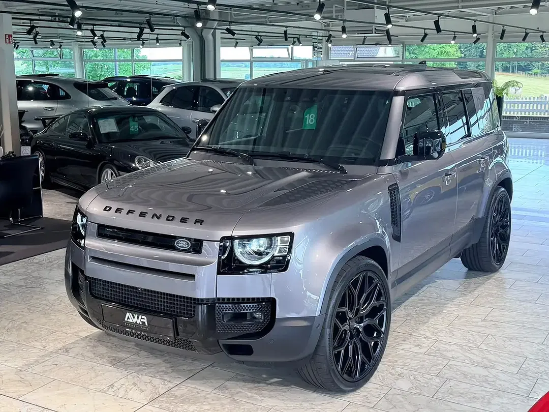 Land Rover Defender - Thumbnail 8