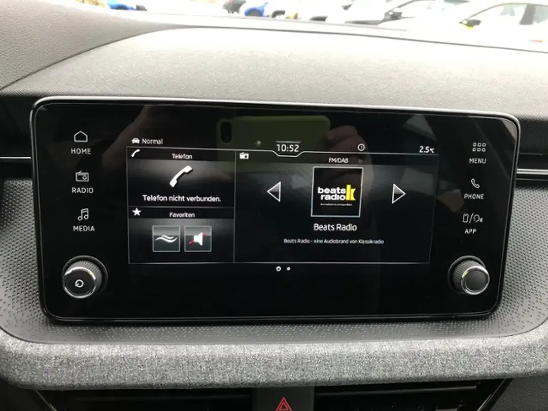 Skoda Scala - Thumbnail 12