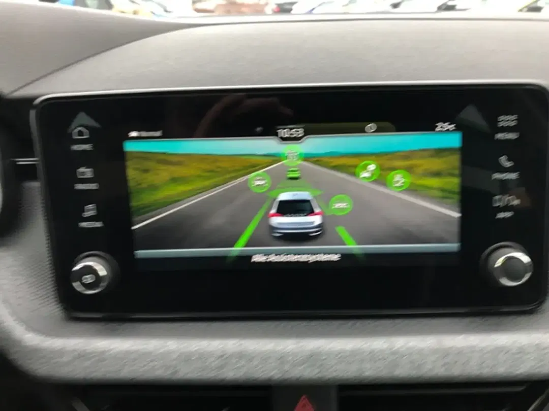 Skoda Scala - Thumbnail 15