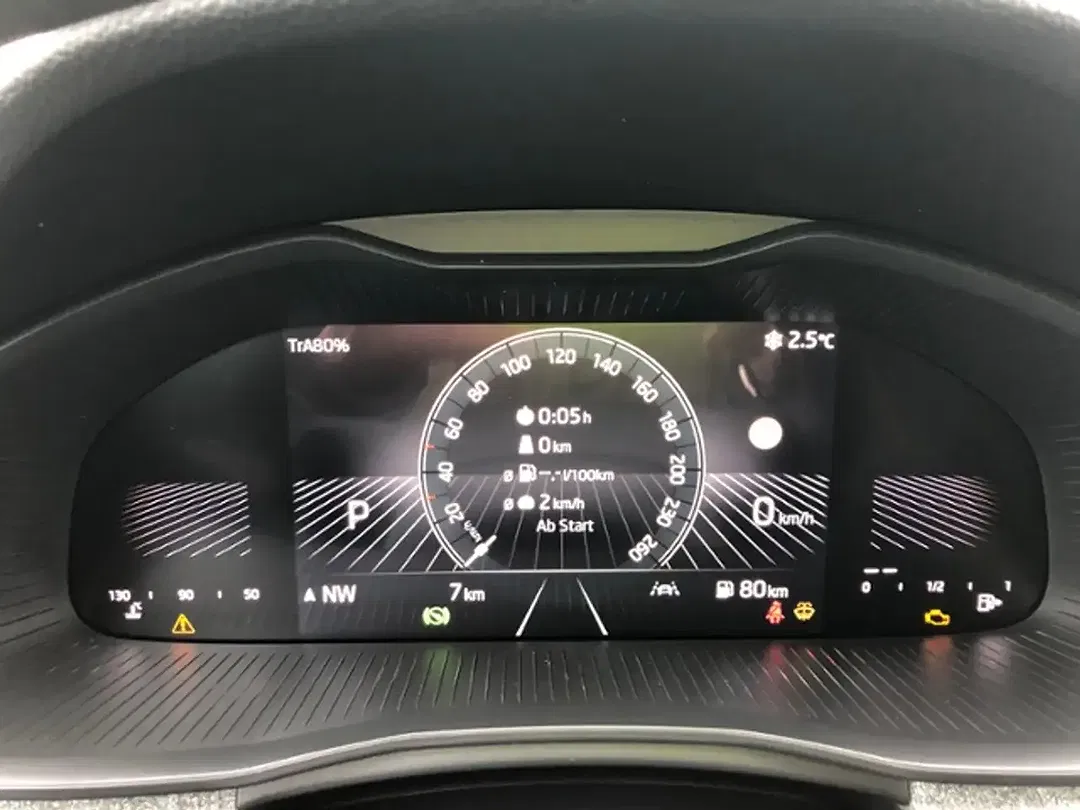 Skoda Scala - Thumbnail 9