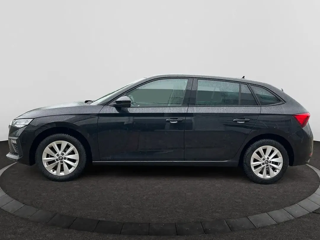 Skoda Scala - Thumbnail 2