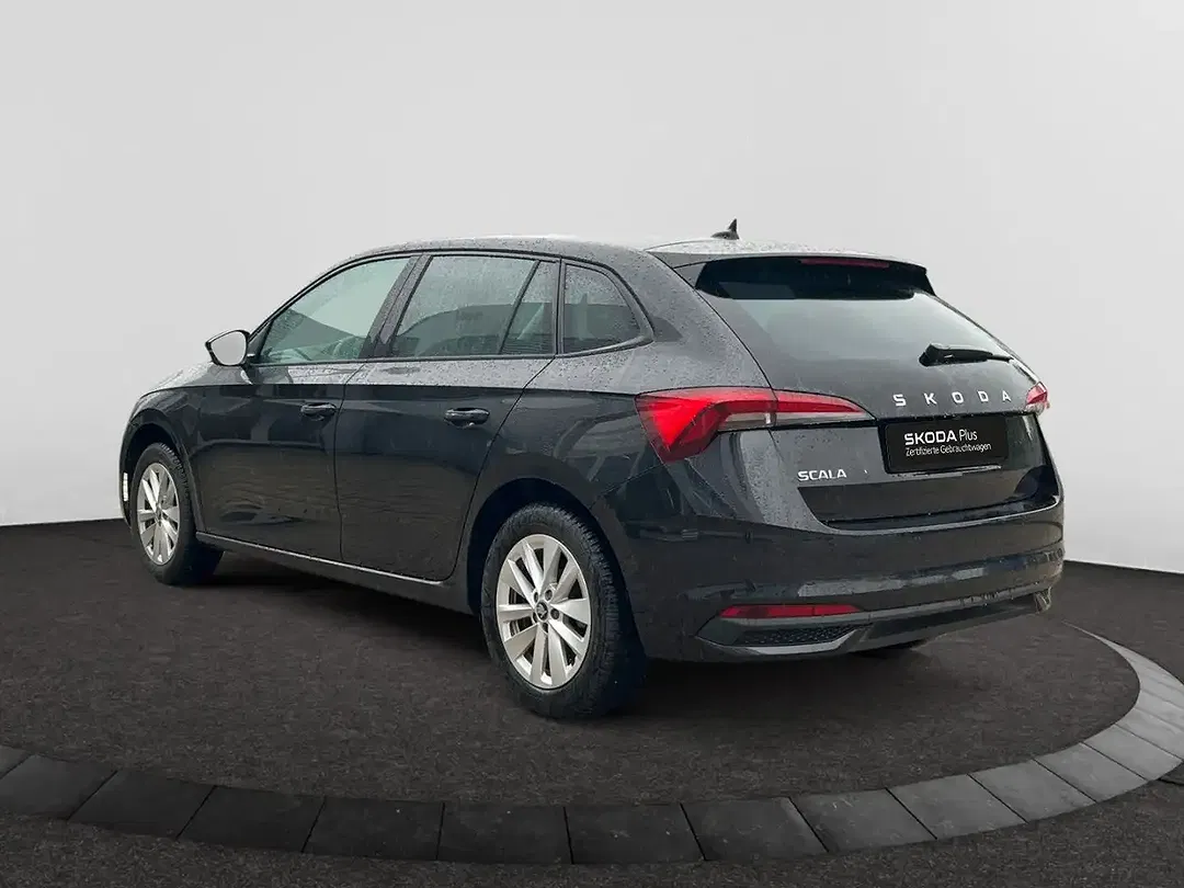 Skoda Scala - Thumbnail 3