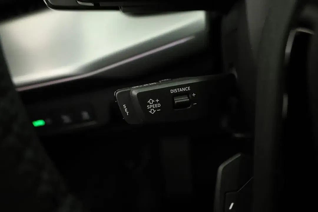 Audi Q3 - Thumbnail 10