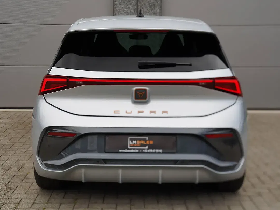 CUPRA Born - Thumbnail 10