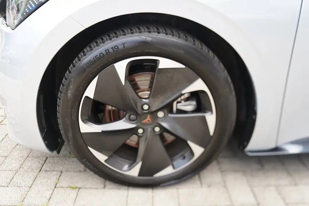 CUPRA Born - Thumbnail 18