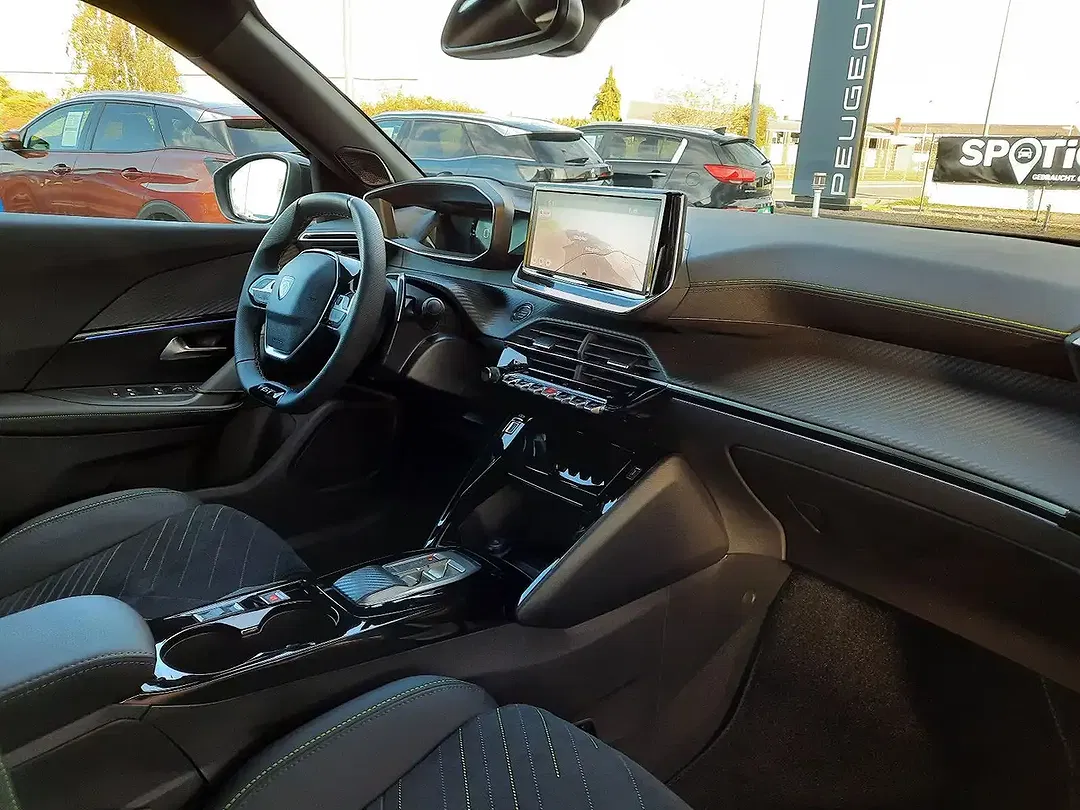 Peugeot 2008 - Thumbnail 7