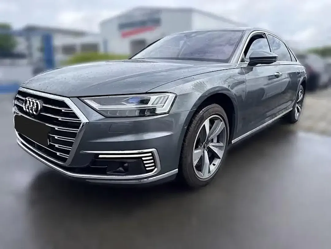 Audi A8 - Thumbnail 2