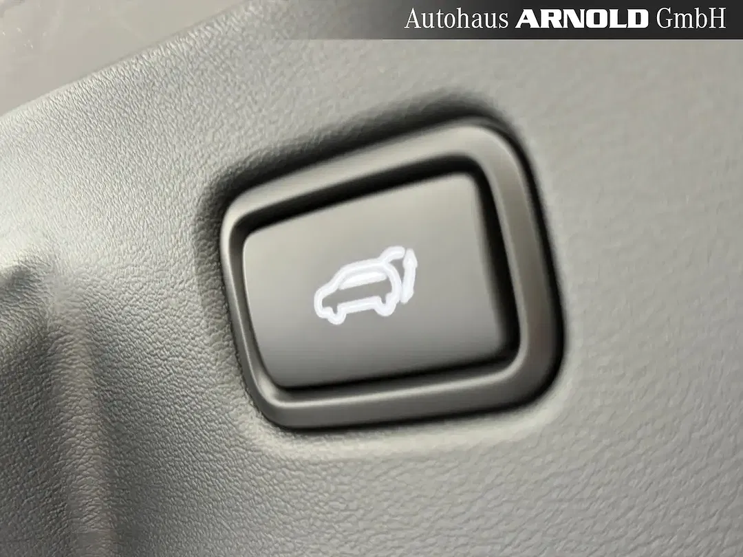 Kia EV6 - Thumbnail 15