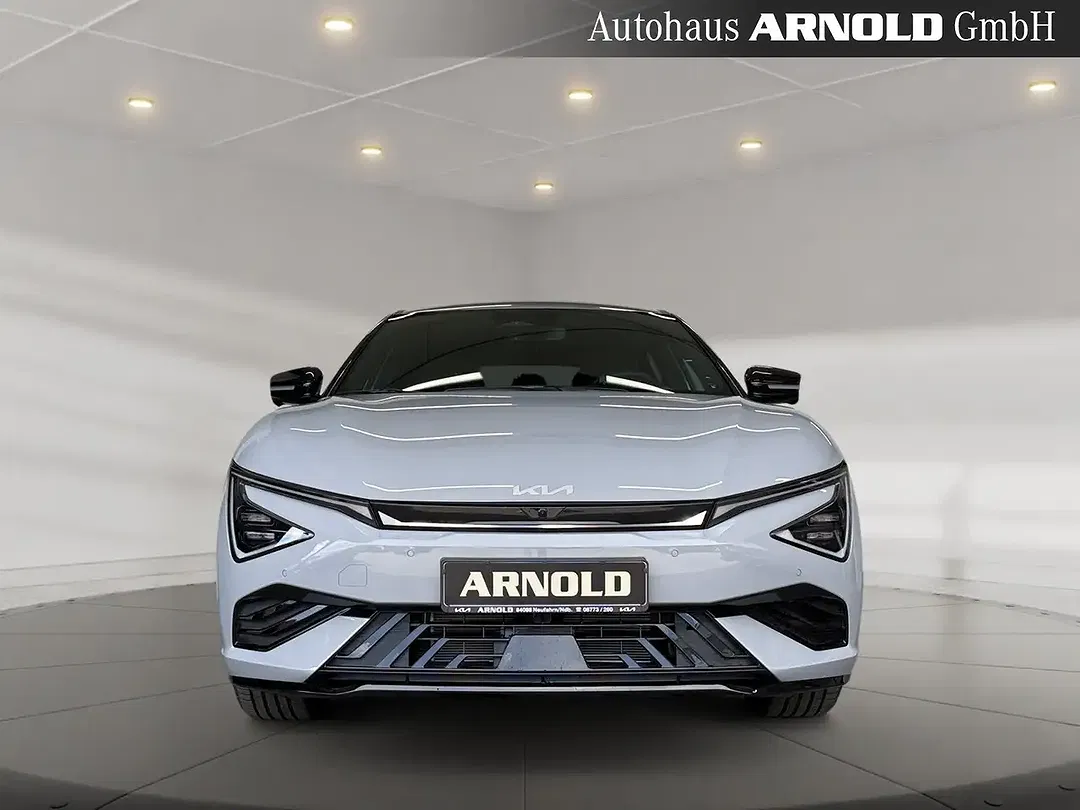 Kia EV6 - Thumbnail 7