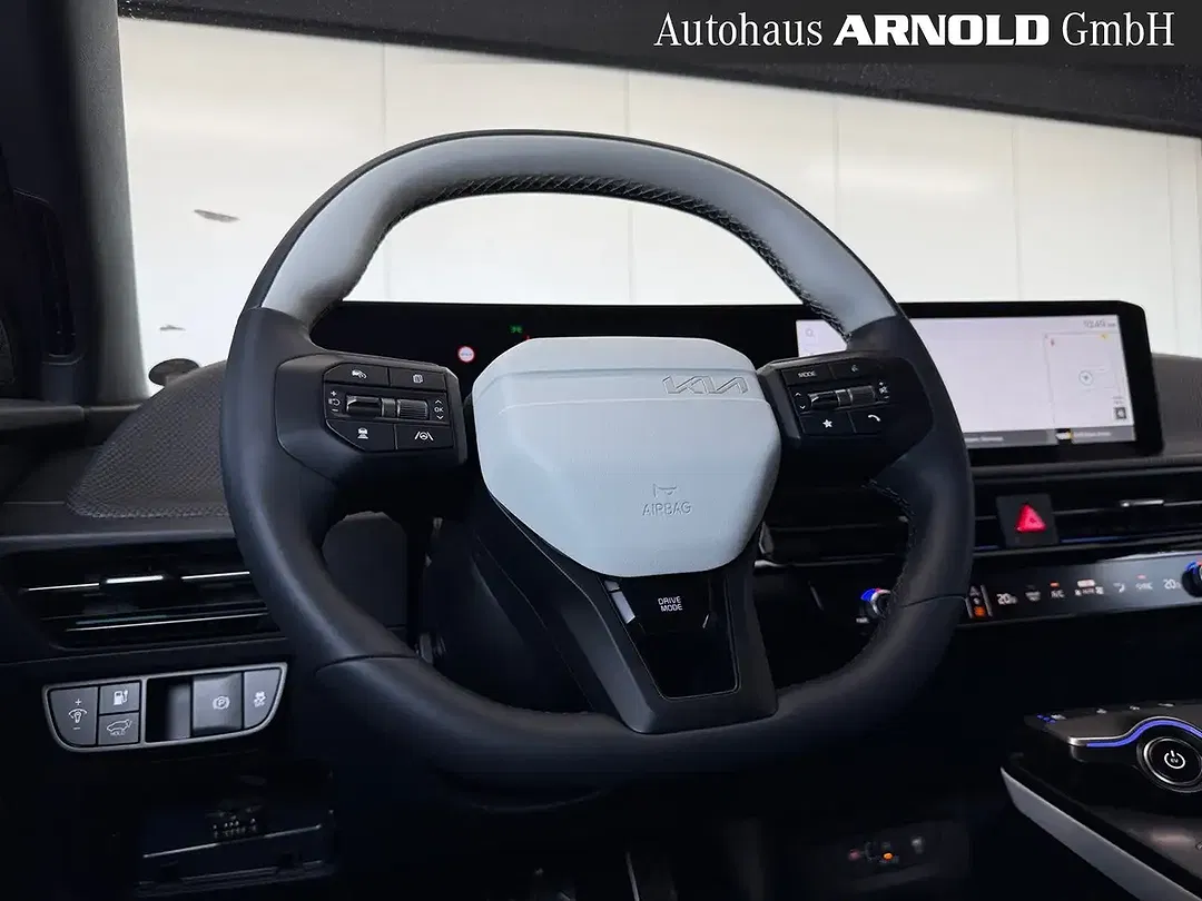 Kia EV6 - Thumbnail 9
