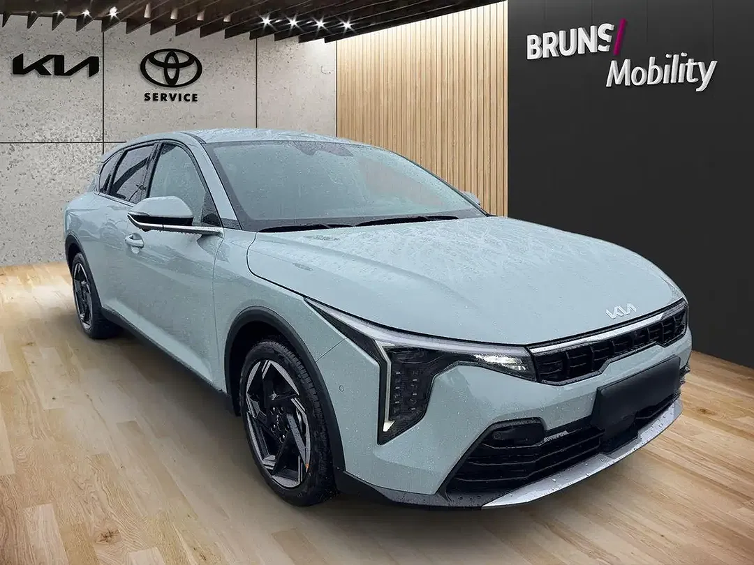 Kia K4 - Thumbnail 3