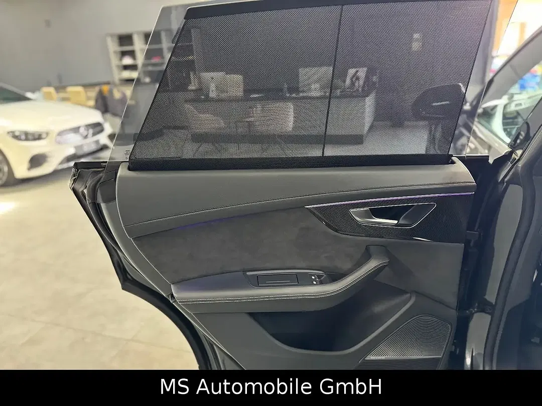 Audi SQ8 - Thumbnail 12