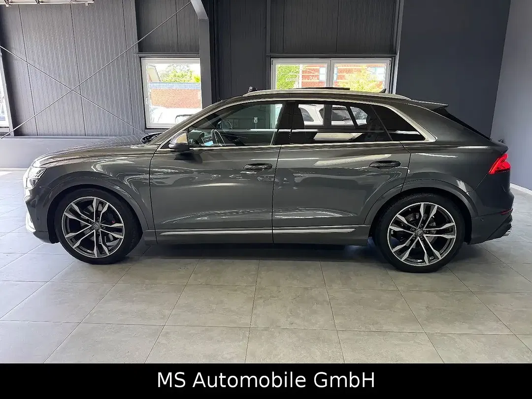 Audi SQ8 - Thumbnail 3