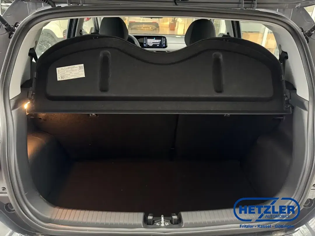 Hyundai i10 - Thumbnail 12