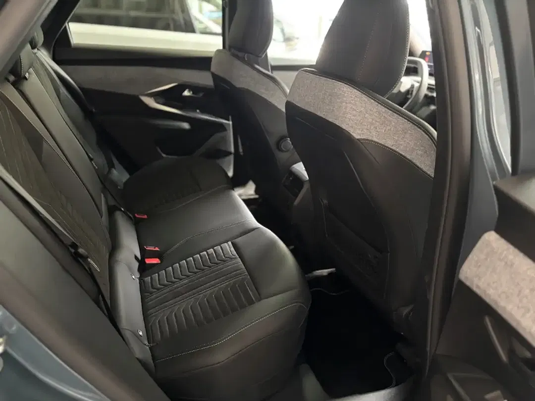 Peugeot 3008 - Thumbnail 12