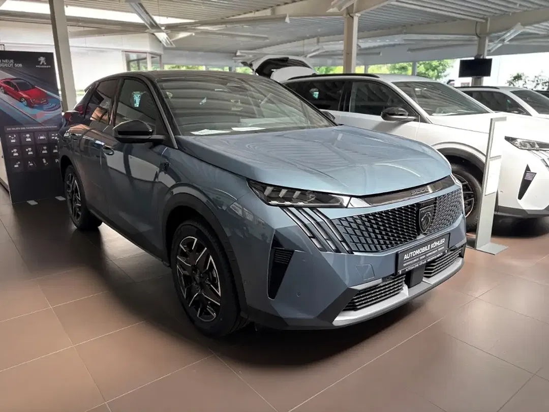 Peugeot 3008 - Thumbnail 2
