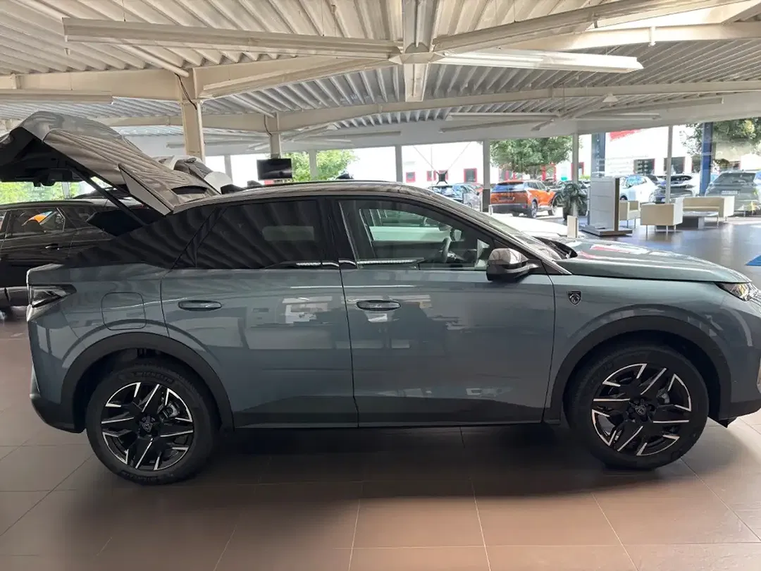 Peugeot 3008 - Thumbnail 7