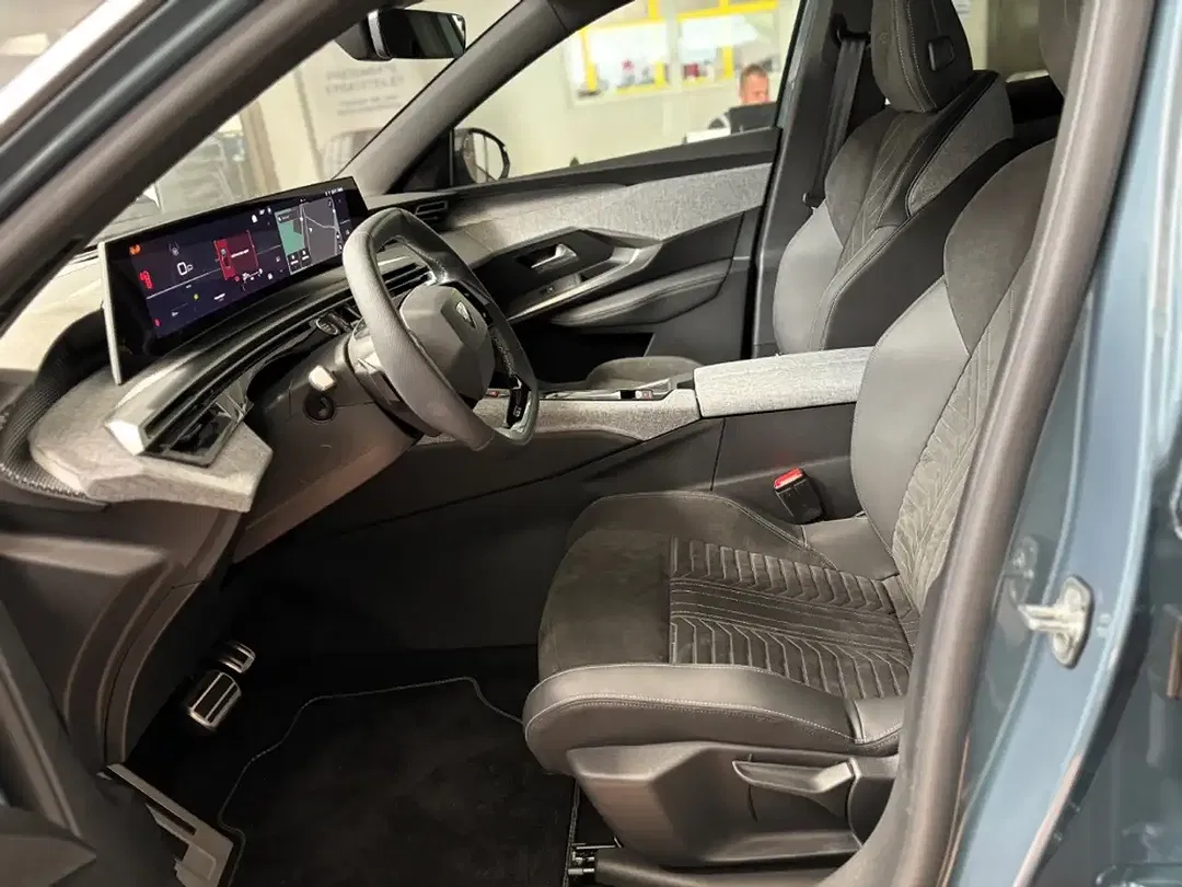 Peugeot 3008 - Thumbnail 9