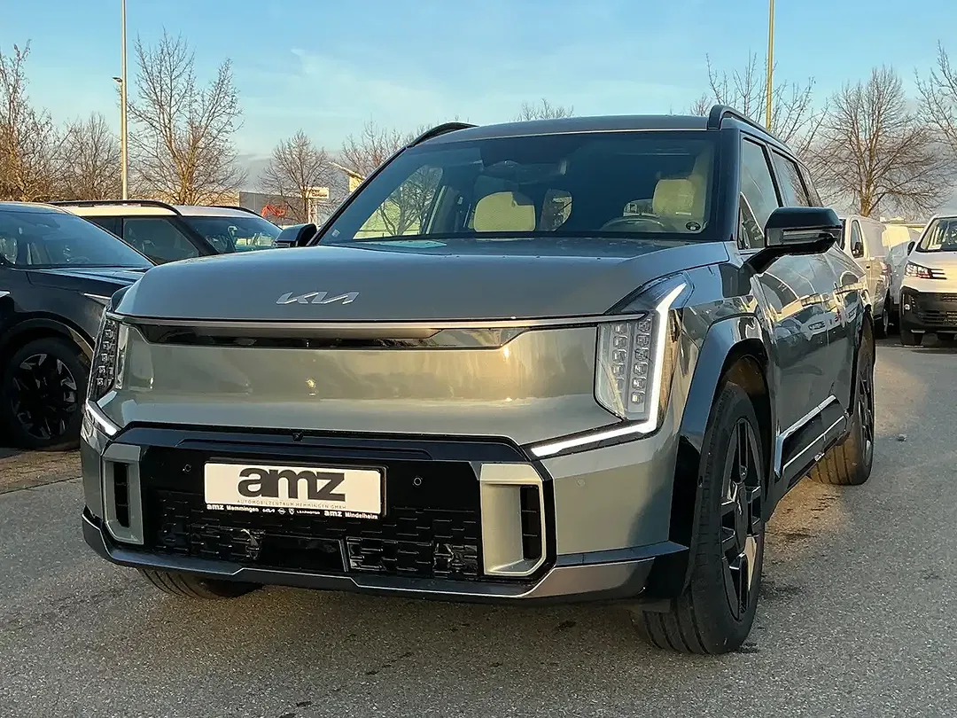 Kia EV9 - Thumbnail 1