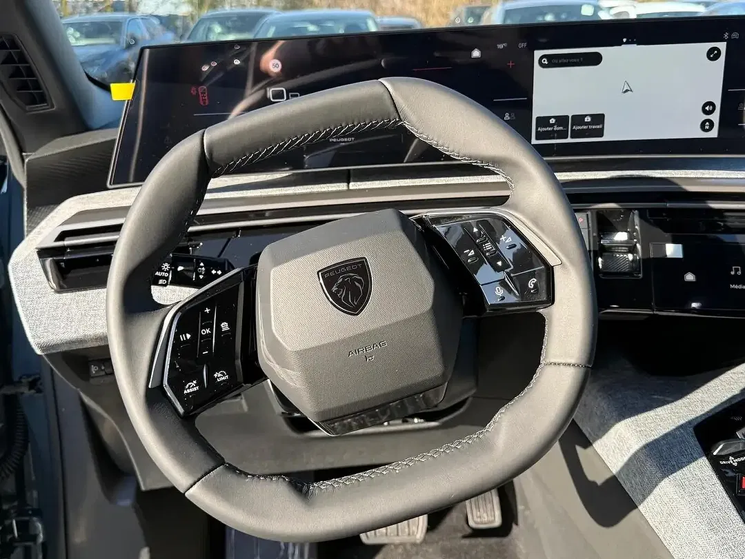 Peugeot 3008 - Thumbnail 6