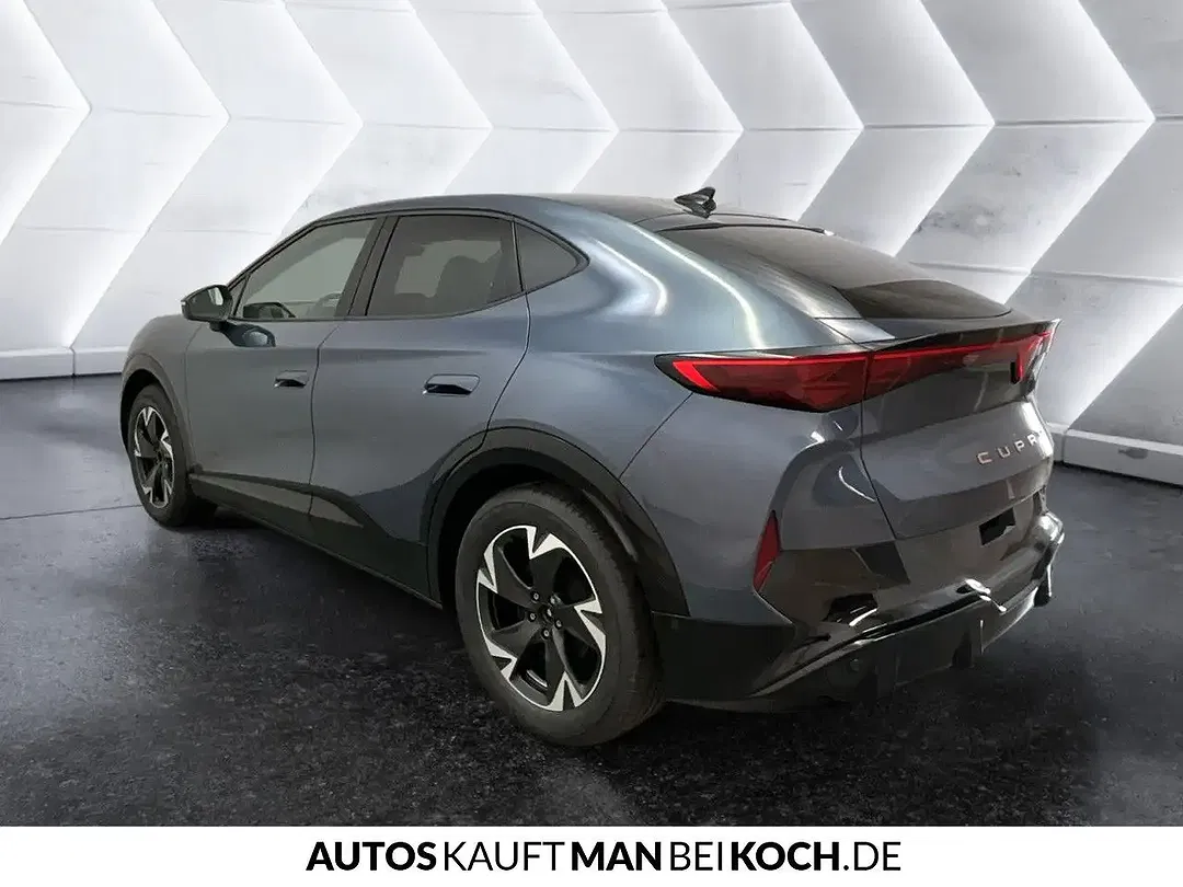 CUPRA Tavascan - Thumbnail 2
