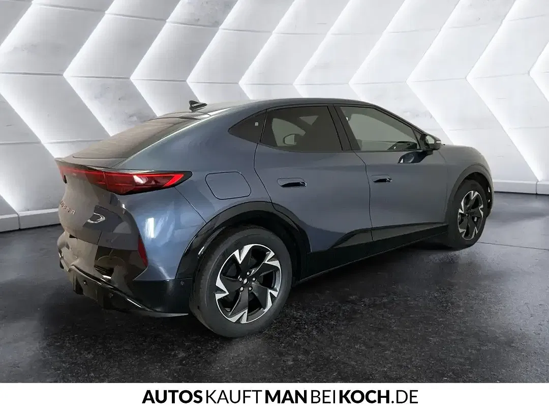 CUPRA Tavascan - Thumbnail 3