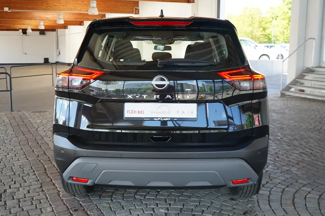 Nissan X-Trail - Thumbnail 4