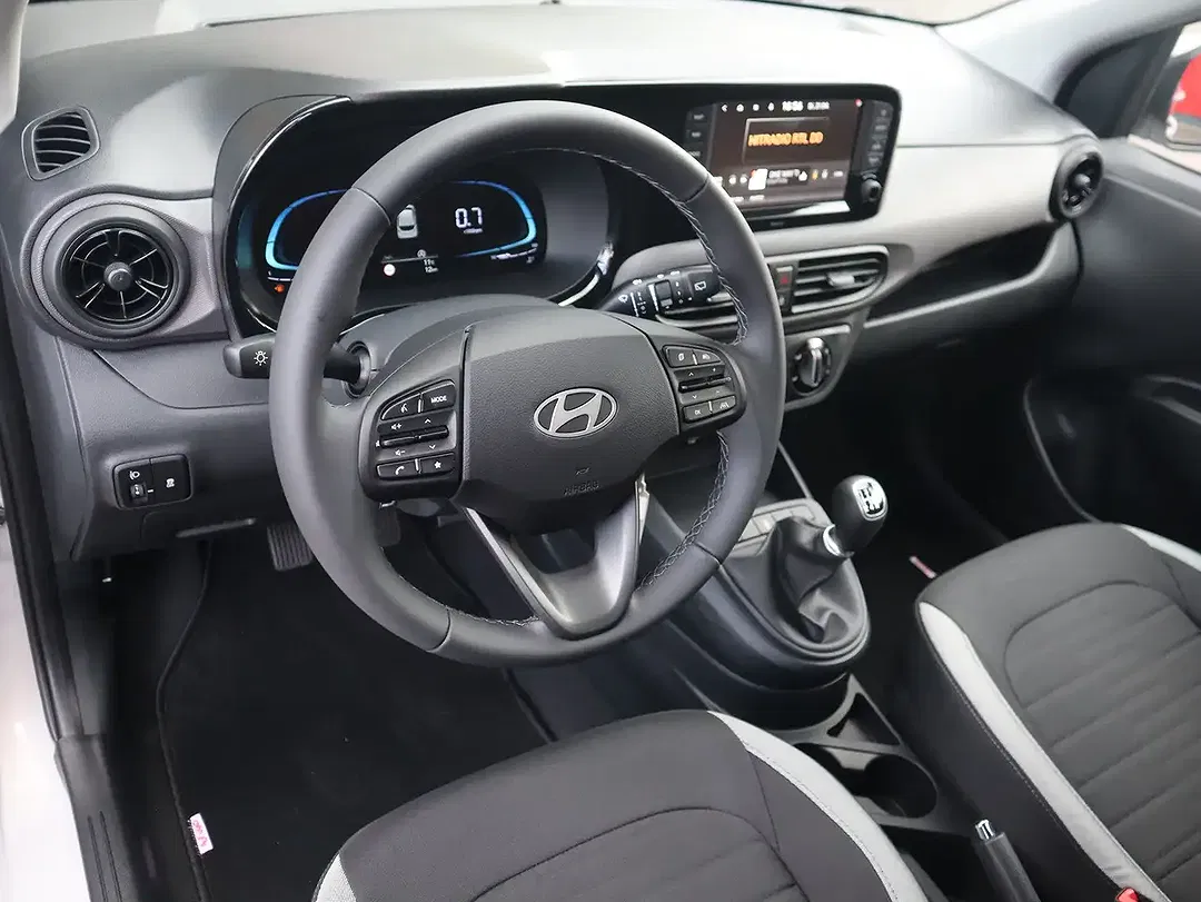 Hyundai i10 - Thumbnail 9