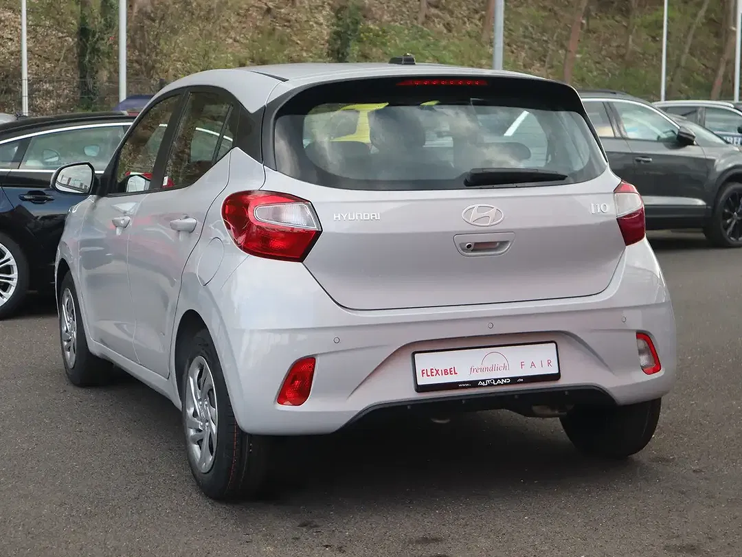 Hyundai i10 - Thumbnail 3