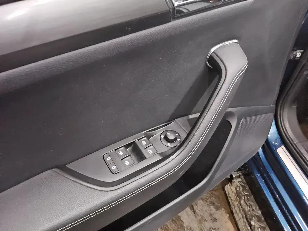 Skoda Superb - Thumbnail 10