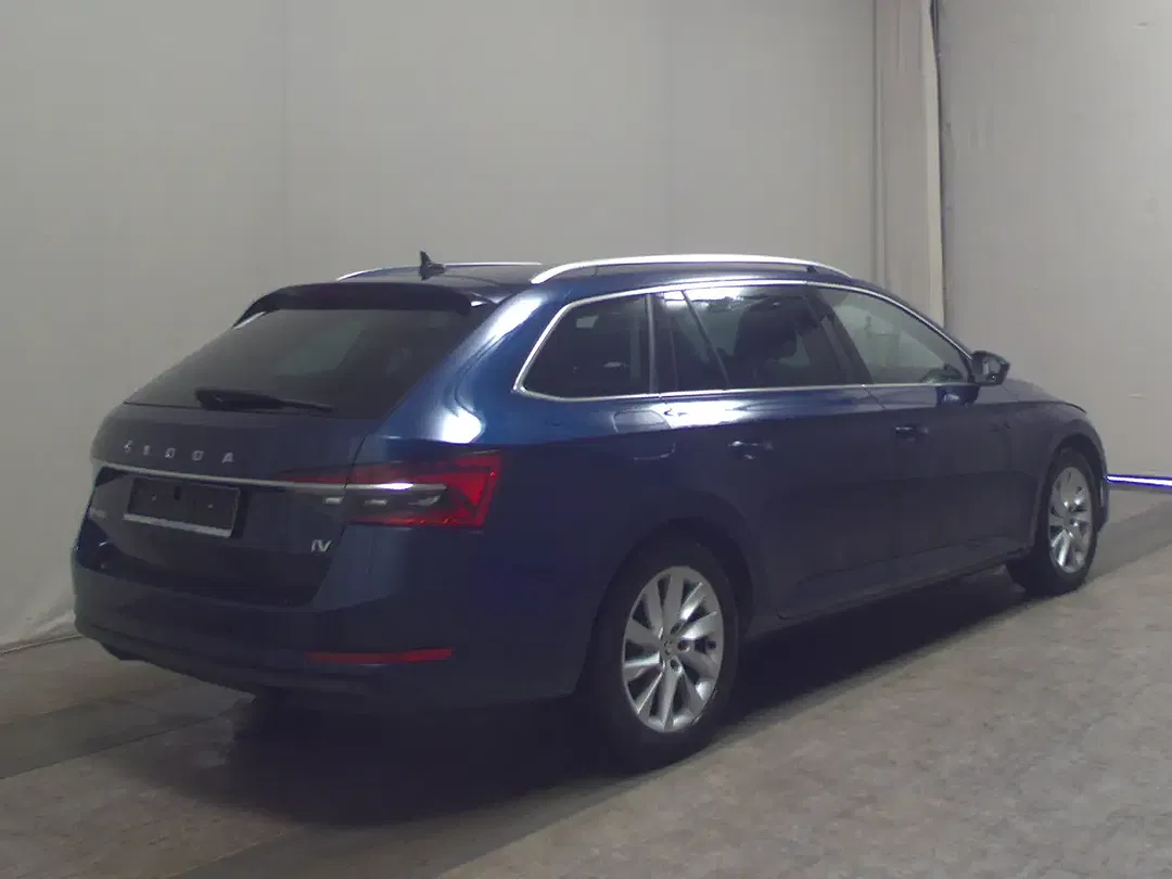 Skoda Superb - Thumbnail 4