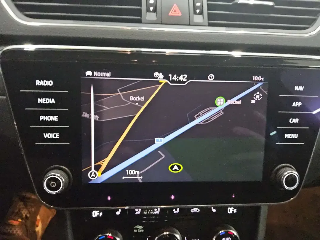 Skoda Superb - Thumbnail 7