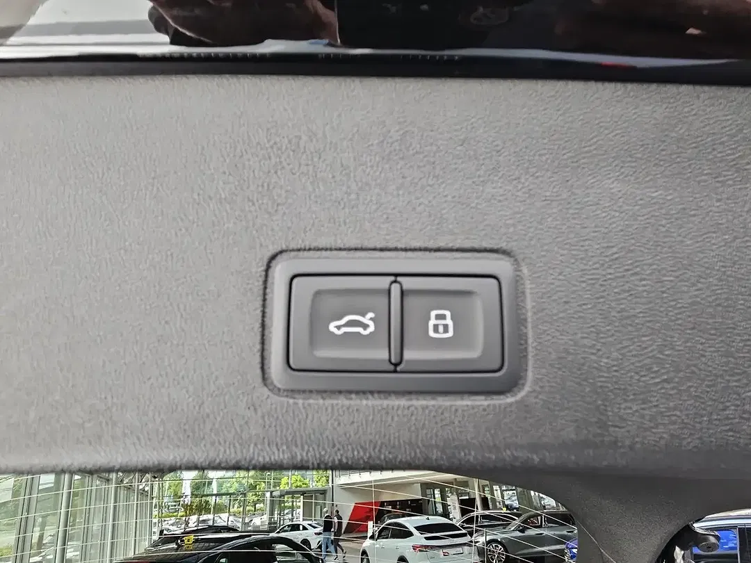 Audi Q3 - Thumbnail 13