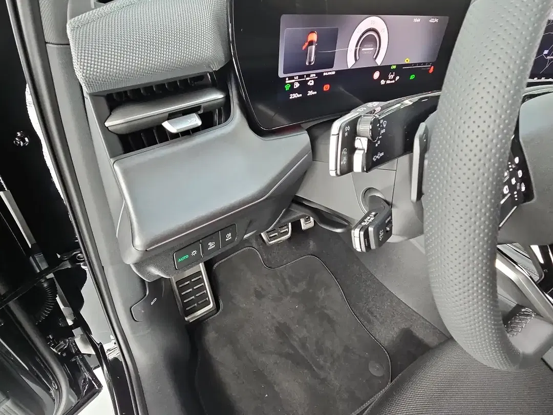 Audi Q3 - Thumbnail 14