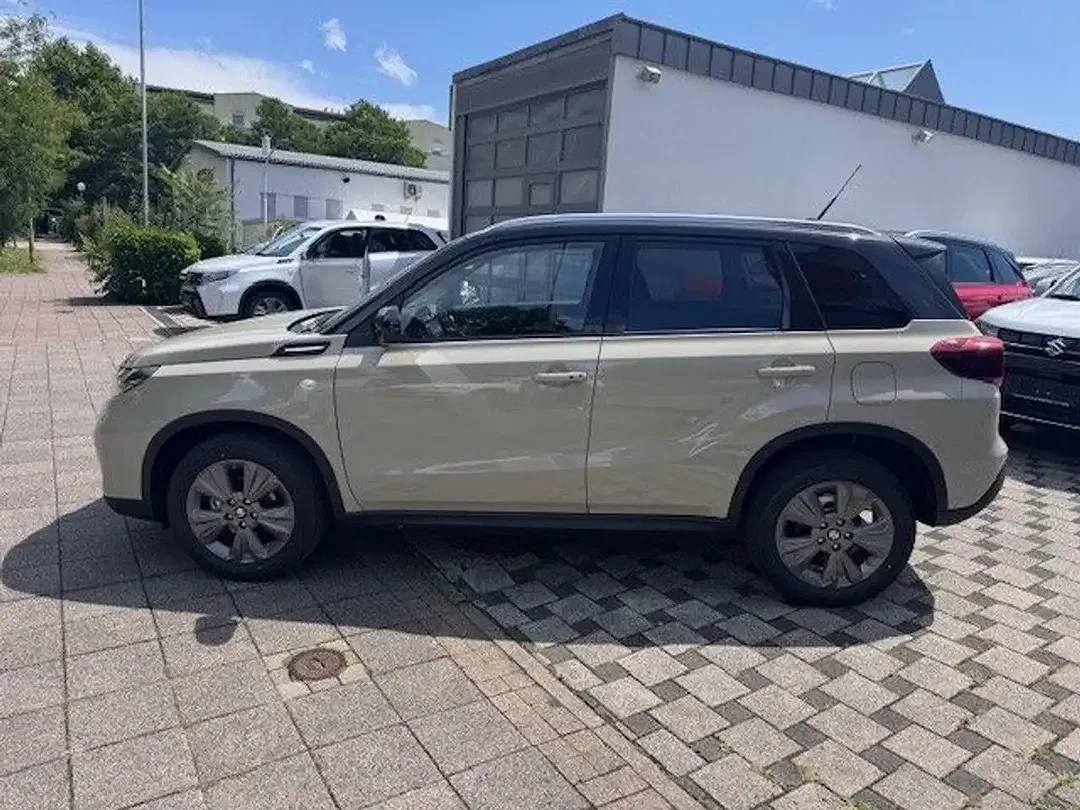 Suzuki Vitara - Thumbnail 4