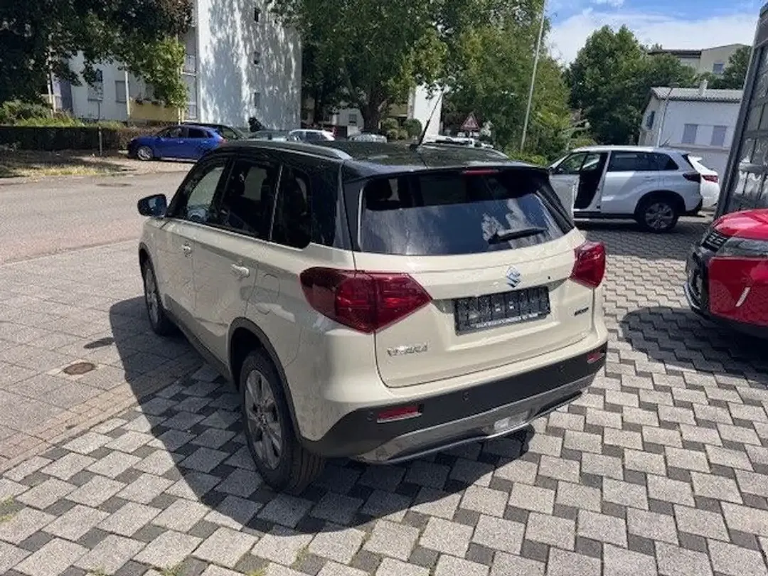 Suzuki Vitara - Thumbnail 5