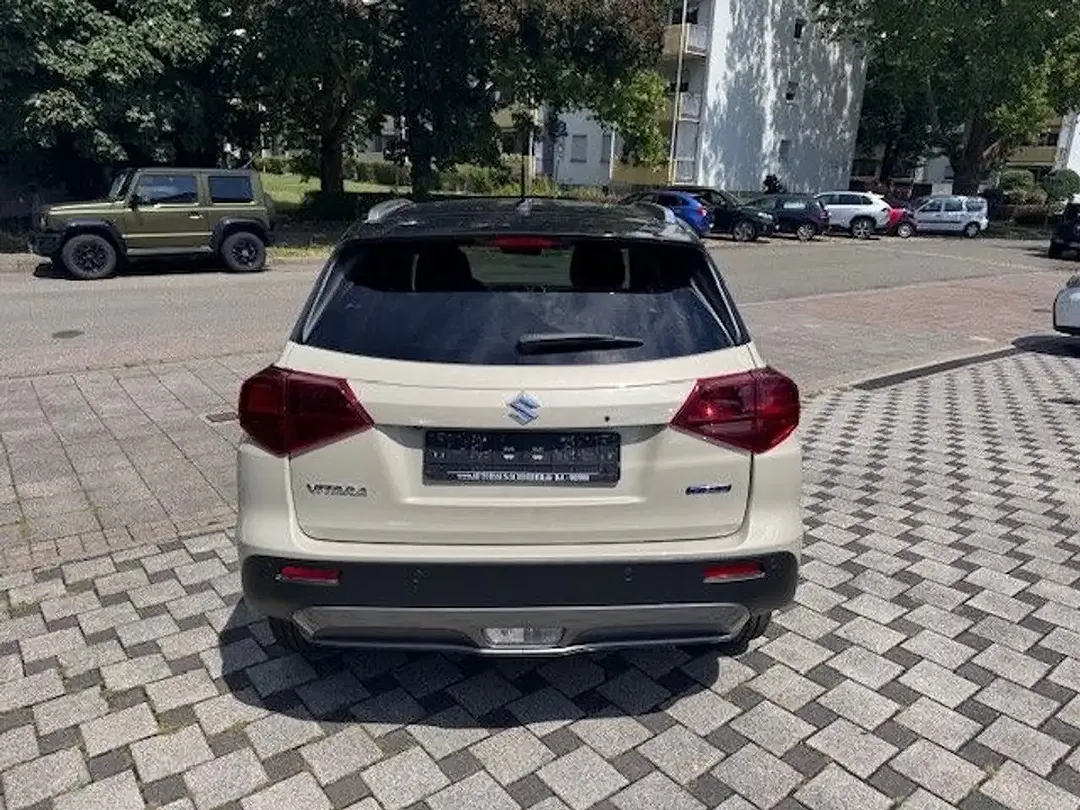 Suzuki Vitara - Thumbnail 6