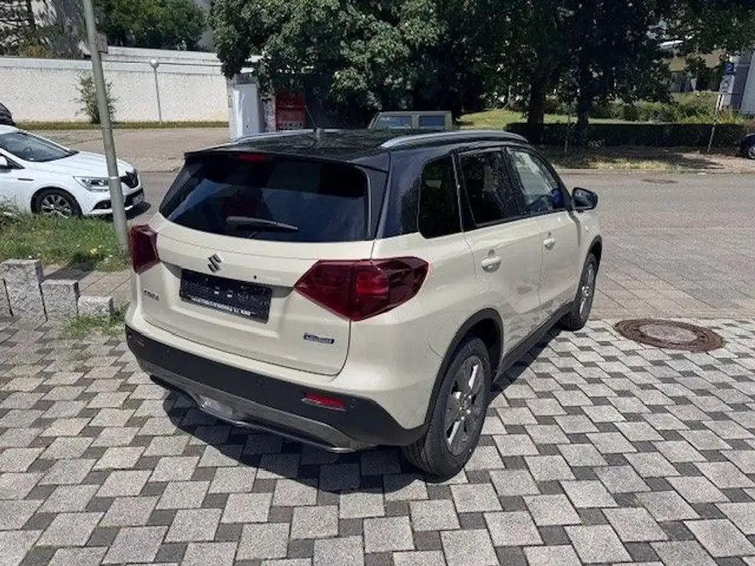 Suzuki Vitara - Thumbnail 7