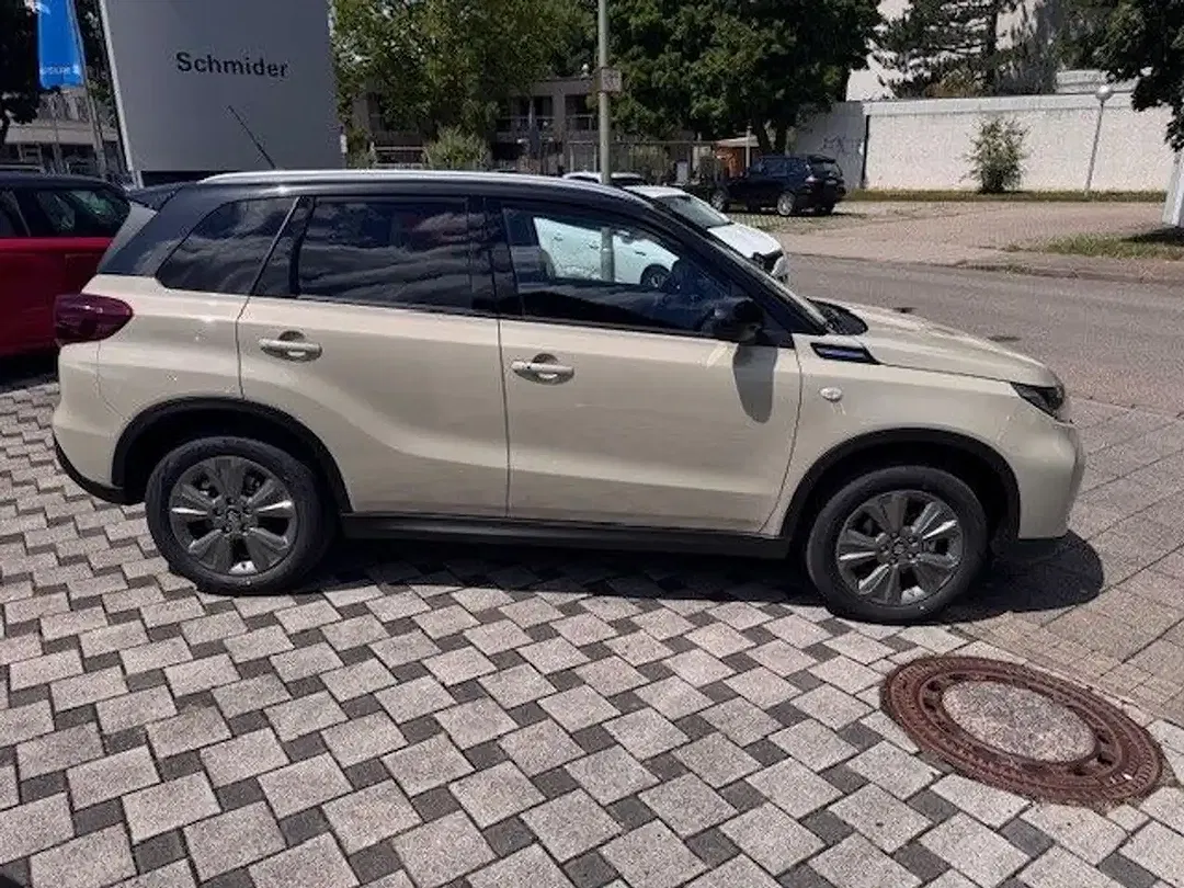 Suzuki Vitara - Thumbnail 8