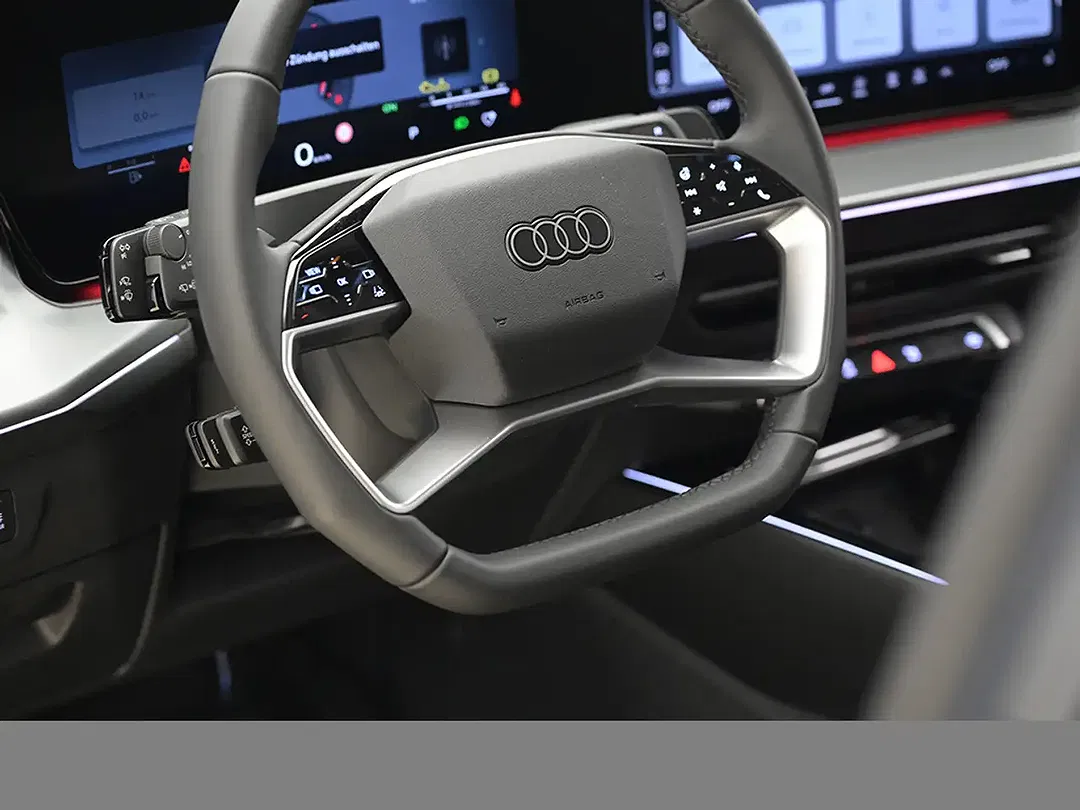 Audi Q3 - Thumbnail 10