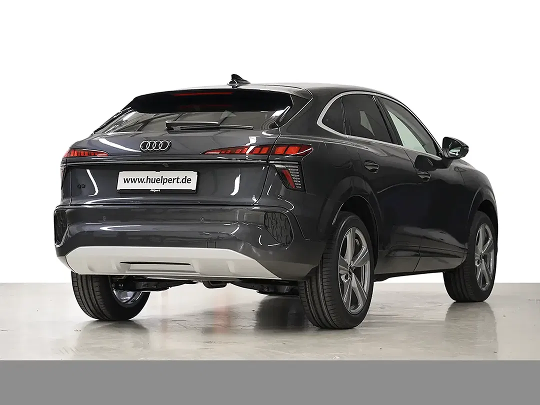 Audi Q3 - Thumbnail 2