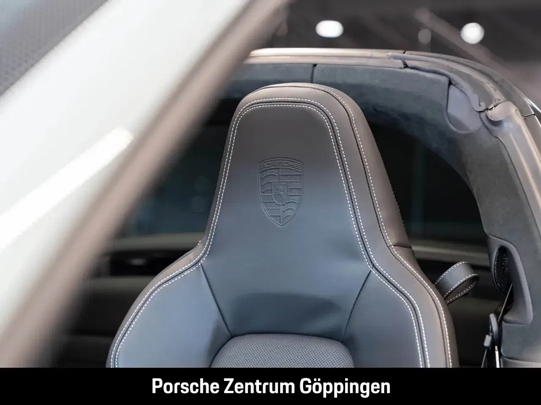 Porsche 992 - Thumbnail 14
