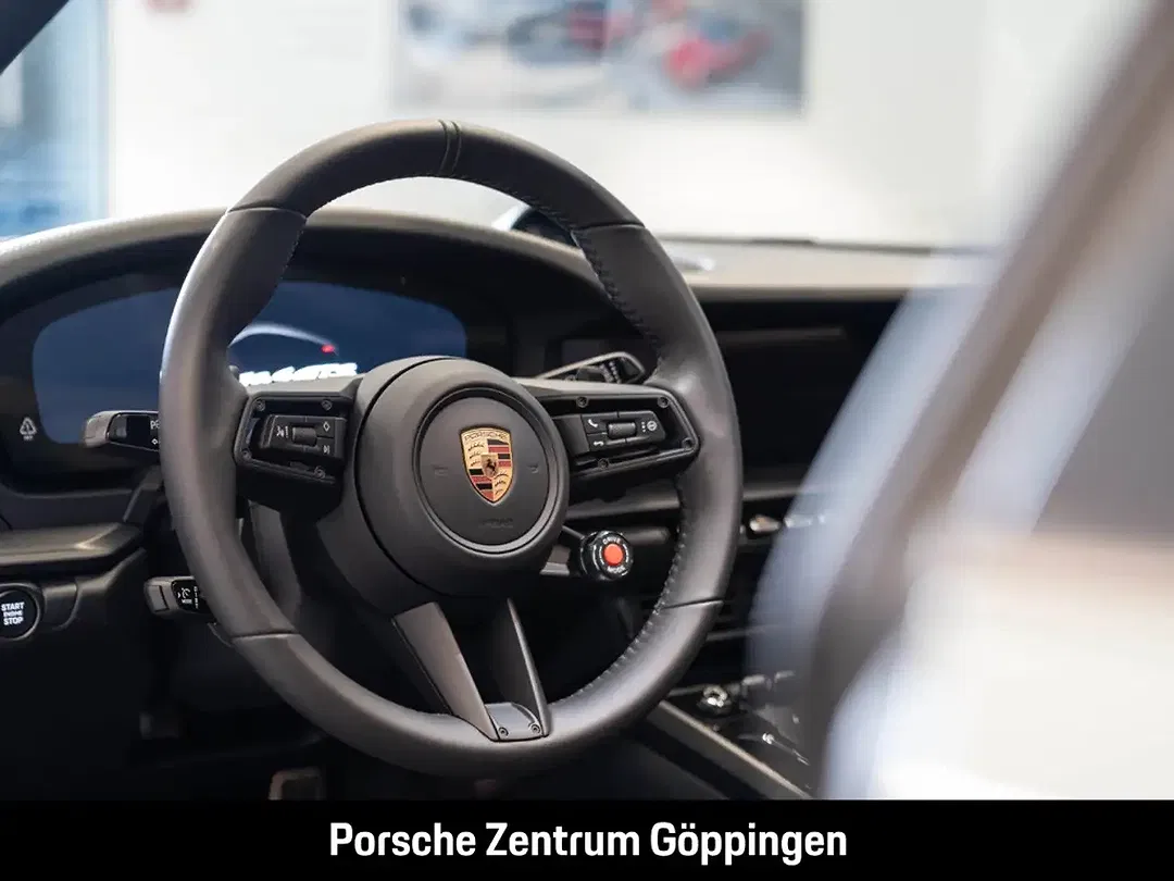 Porsche 992 - Thumbnail 7