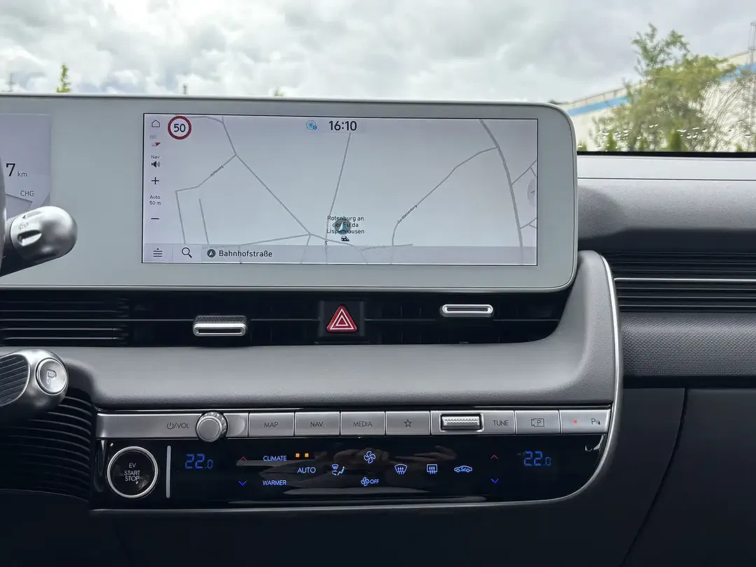 Hyundai IONIQ 5 - Thumbnail 18