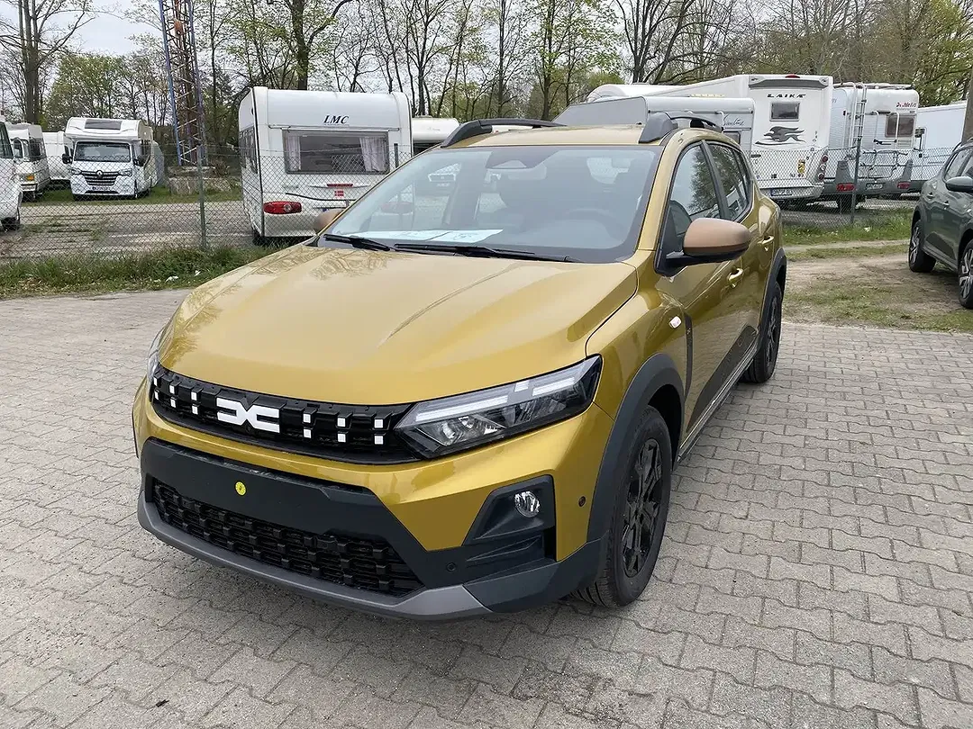 Dacia Sandero - Thumbnail 1
