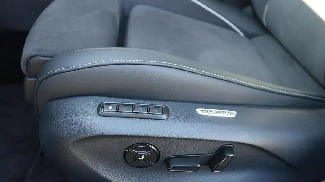 Volkswagen Passat Variant - Thumbnail 10