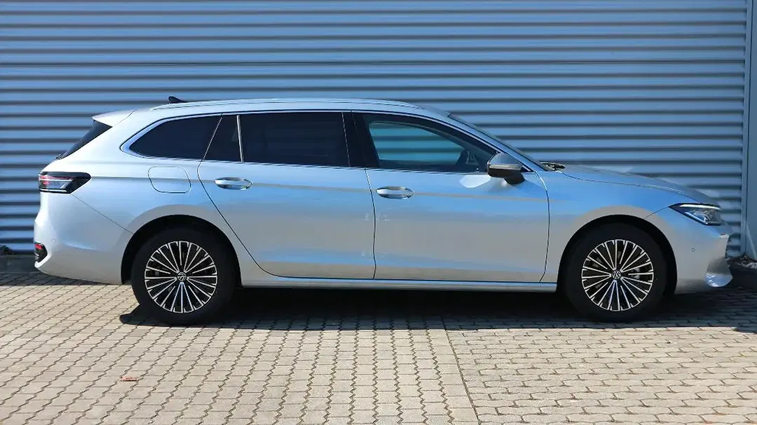 Volkswagen Passat Variant - Thumbnail 3