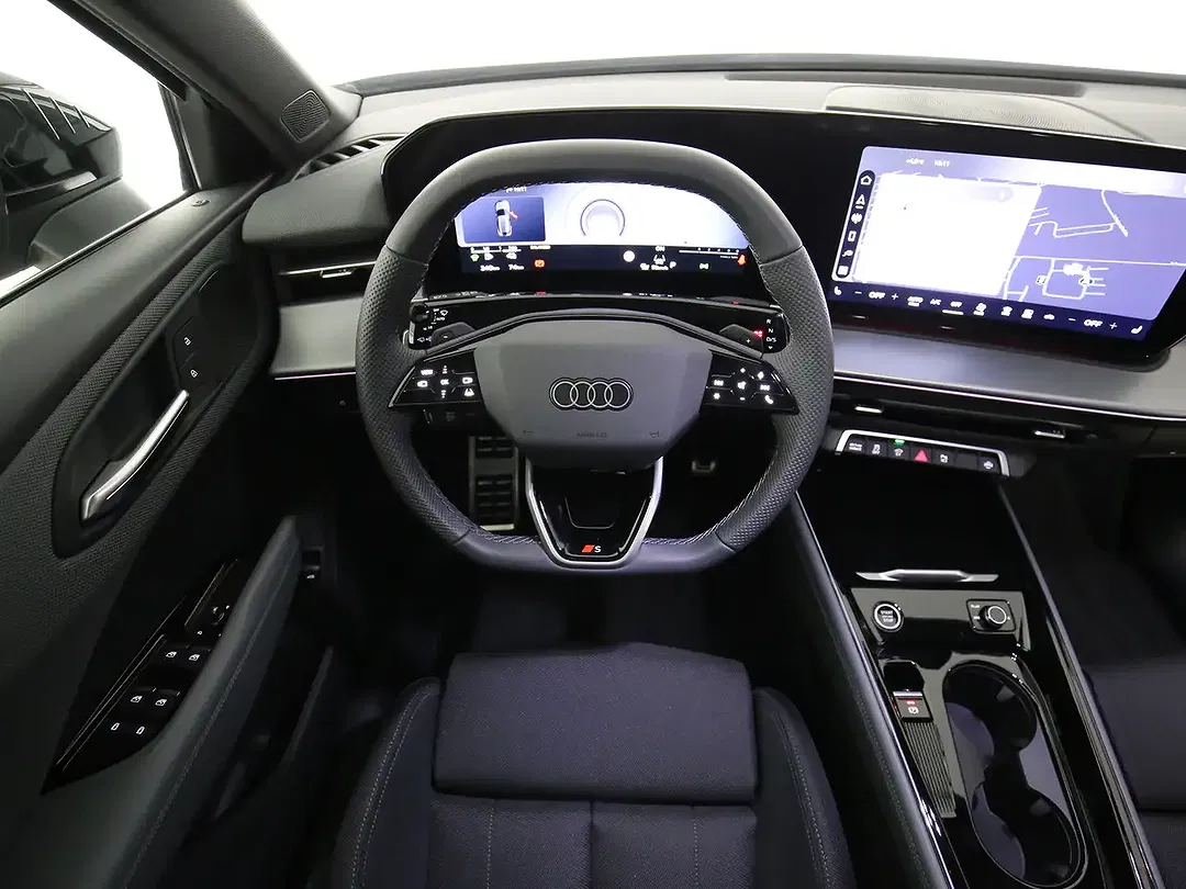 Audi Q3 - Thumbnail 10