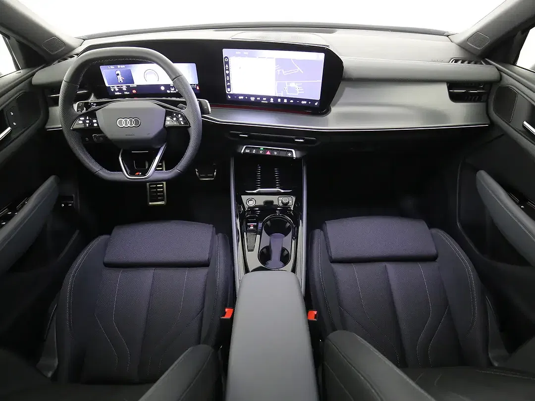 Audi Q3 - Thumbnail 11
