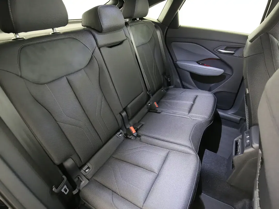 Audi Q3 - Thumbnail 15